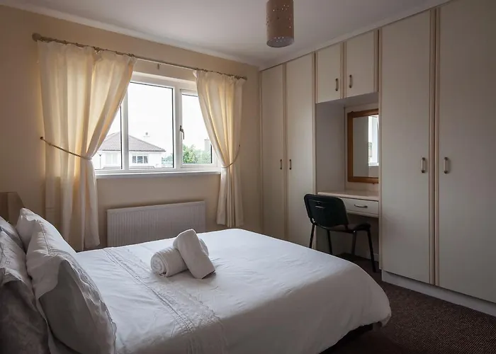 Πανσιόν The Green *